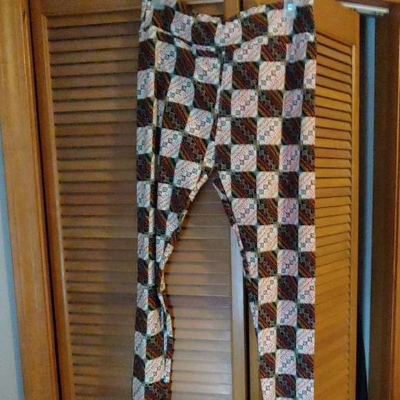 LuLaRoe Pants - NWOT TC LulaRoe leggings
